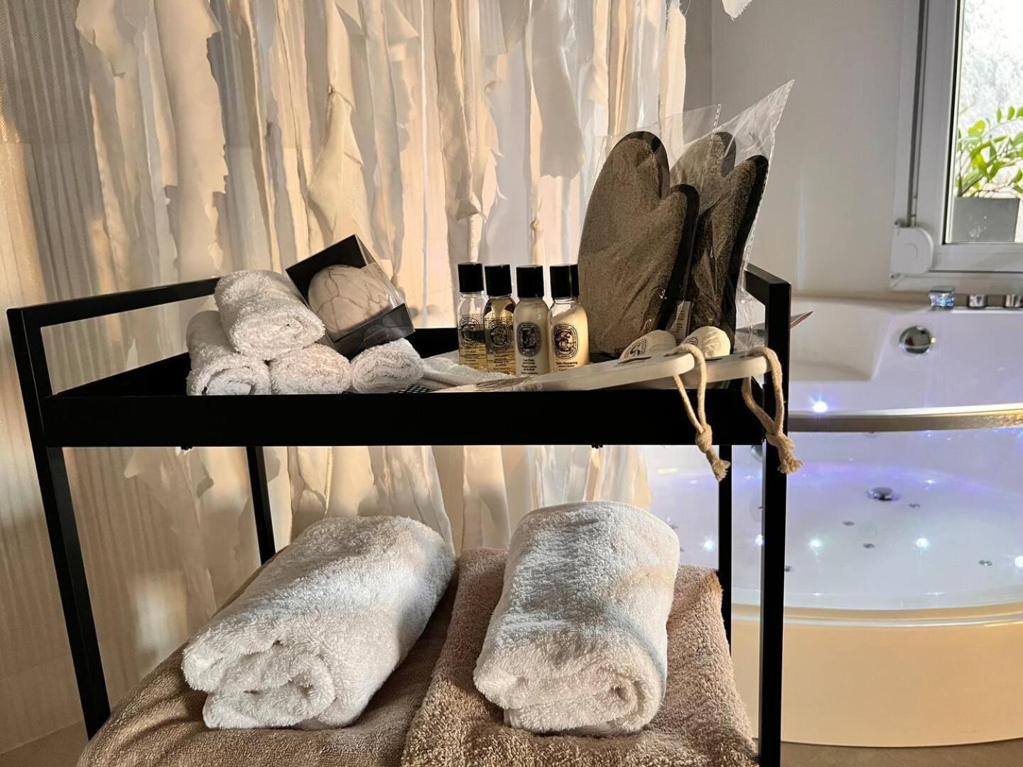 Perla Coco Jacuzzi Suites La Canea Esterno foto